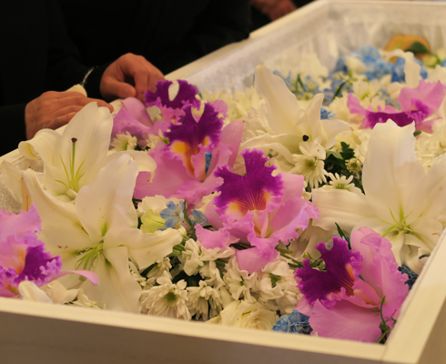 葬儀からその後の法要まで対応